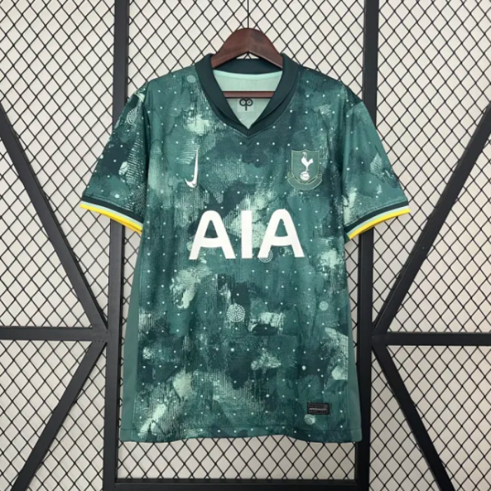 טוטנהאם שלישית 24/25