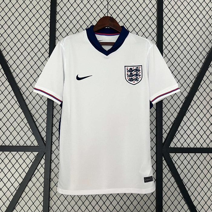 אנגליה בית 2024