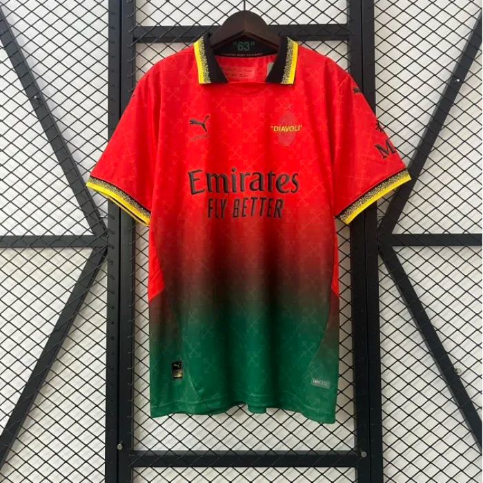 מילאן רביעית 24/25 מיוחדת אדומה