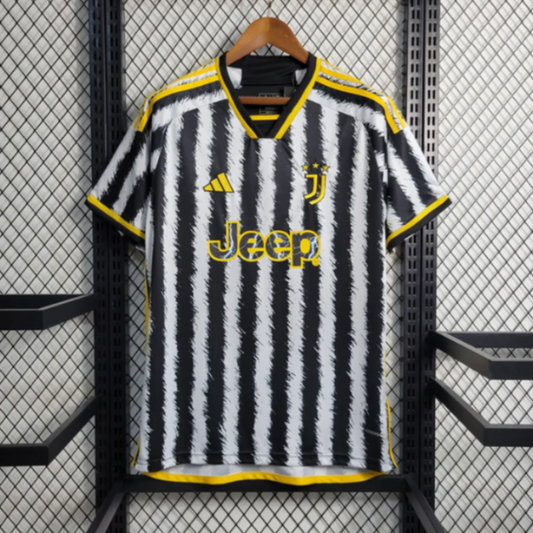 יובנטוס בית 23/24
