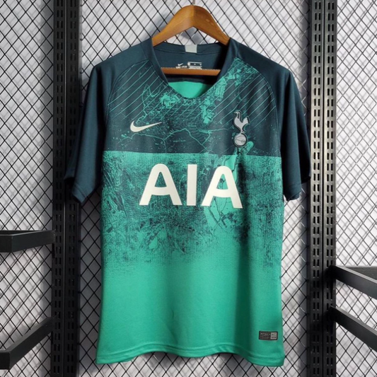 טוטנהאם שלישית 18/19