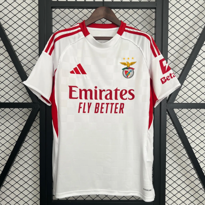 בנפיקה חוץ 25/26