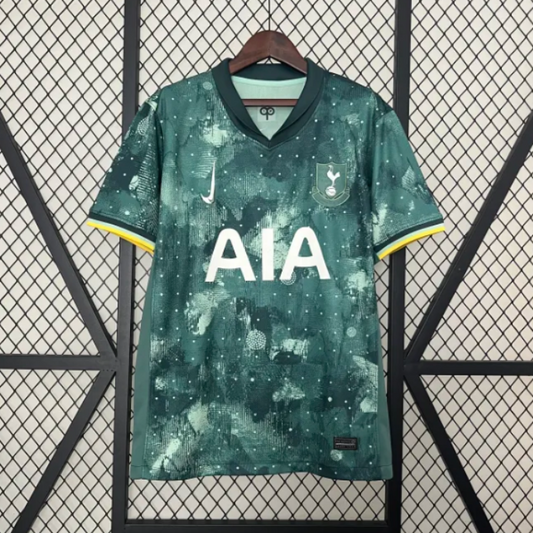 טוטנהאם שלישית 24/25