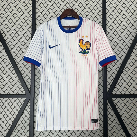 צרפת חוץ 2024