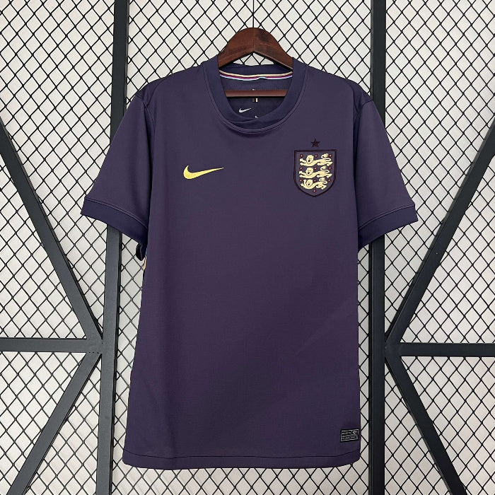 אנגליה חוץ 2024